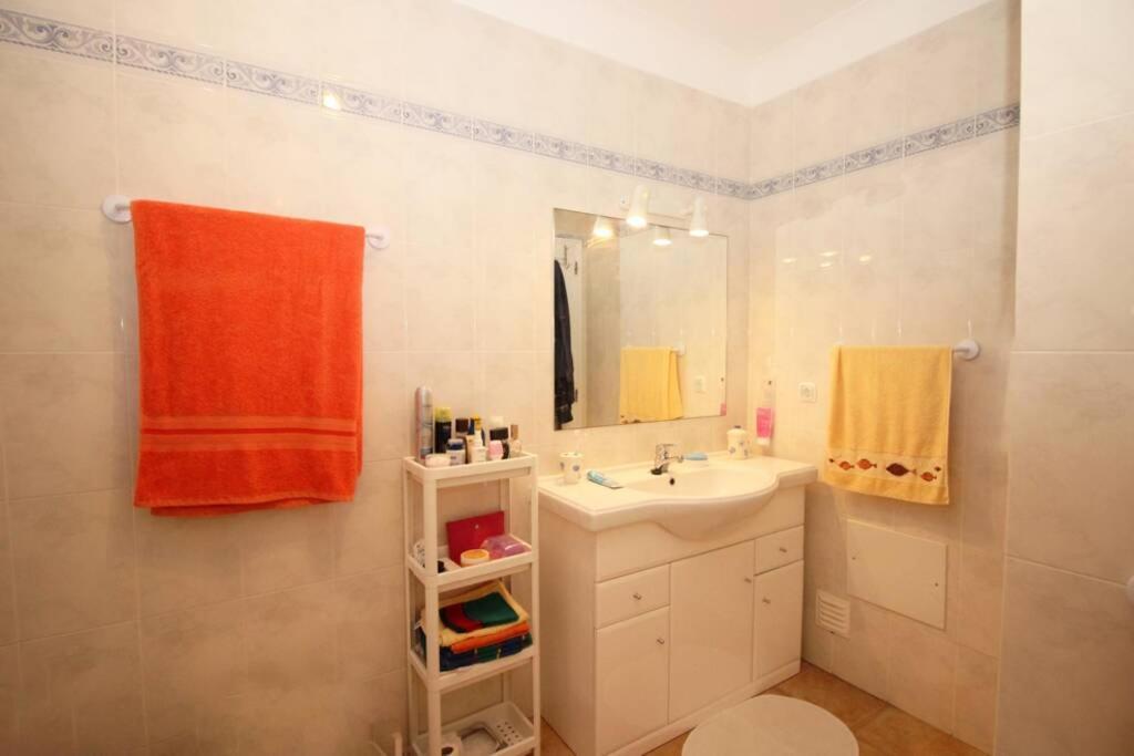Bright And Central Apartment - Luz Екстериор снимка